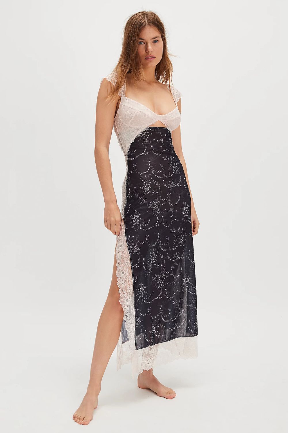 Alora™ | Elegant Dress with Classic Silhouette