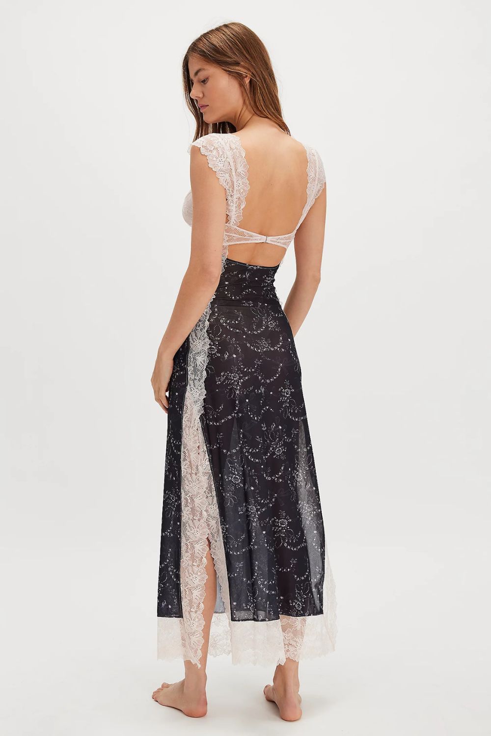 Alora™ | Elegant Dress with Classic Silhouette