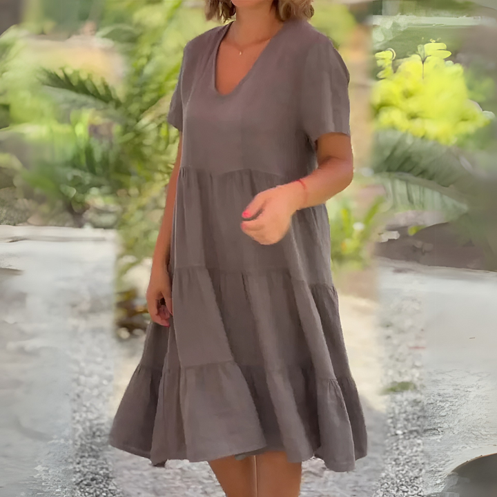 Giaza™ | Flowy Dress with a V-Neck Cut