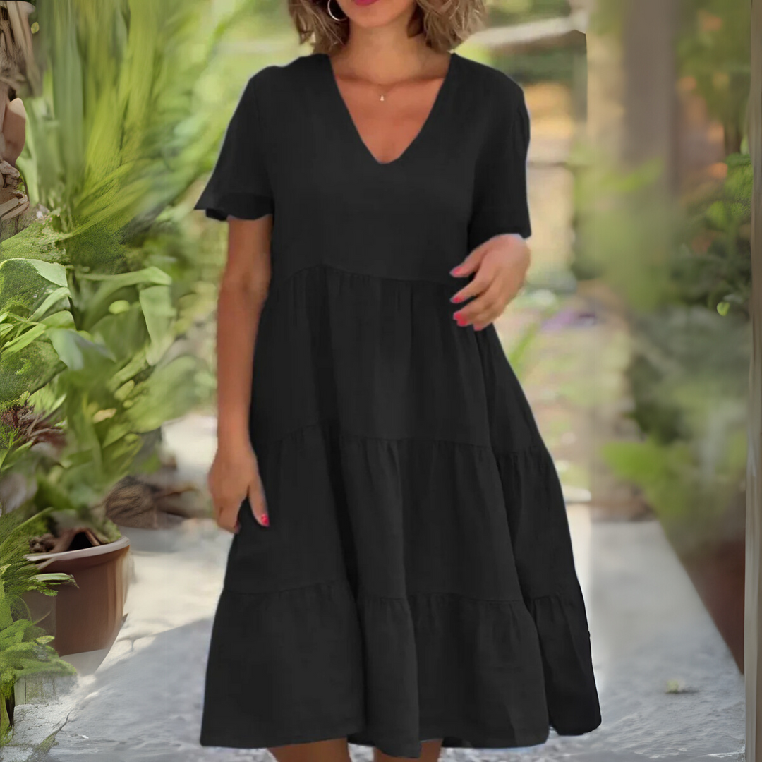 Giaza™ | Flowy Dress with a V-Neck Cut