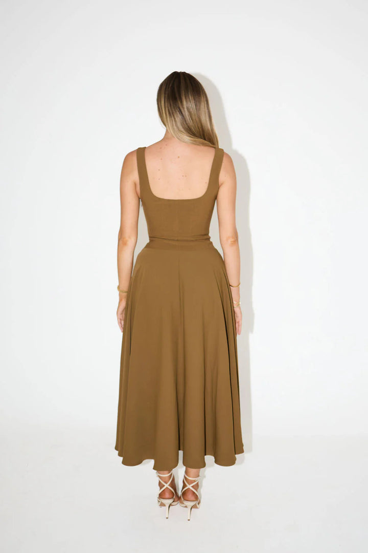 Anise™ | Long Dress with Fitted Straps