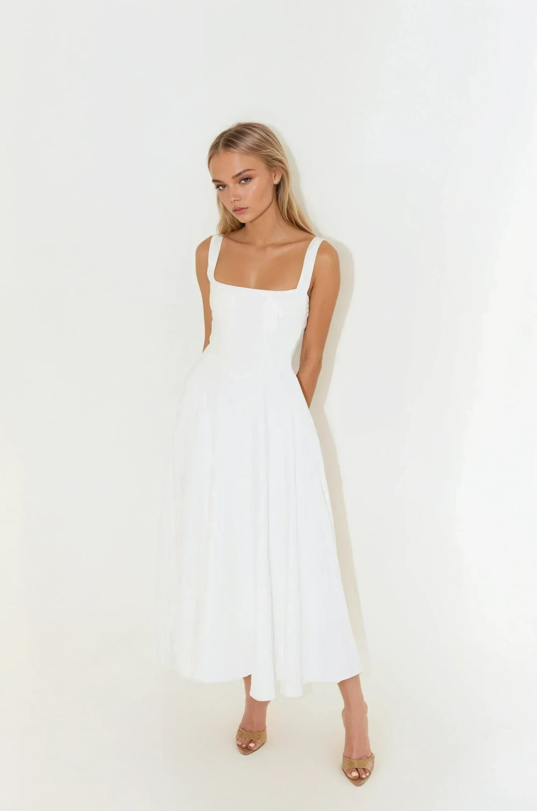 Anise™ | Long Dress with Fitted Straps