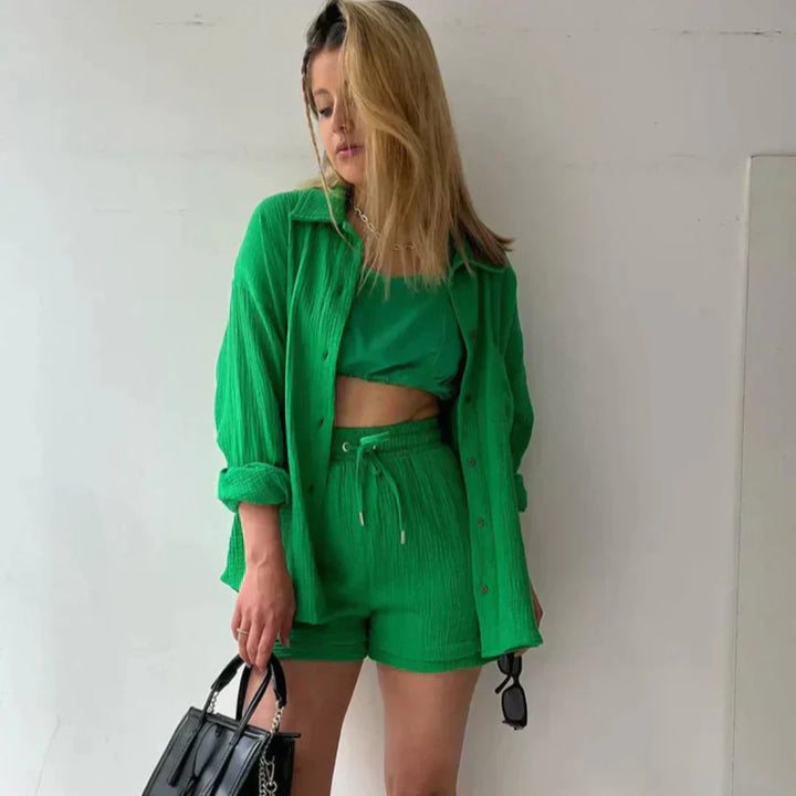 Completo comodo con maglietta e pantaloncini