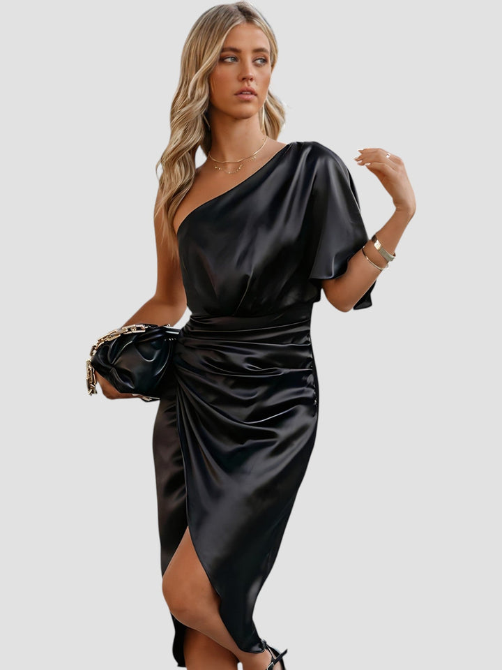 Alicia™ | Graceful Attire