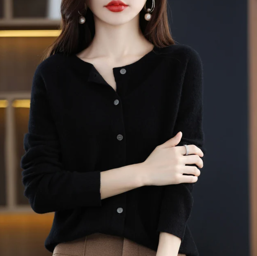 Comfortable Buttoned Cardigan