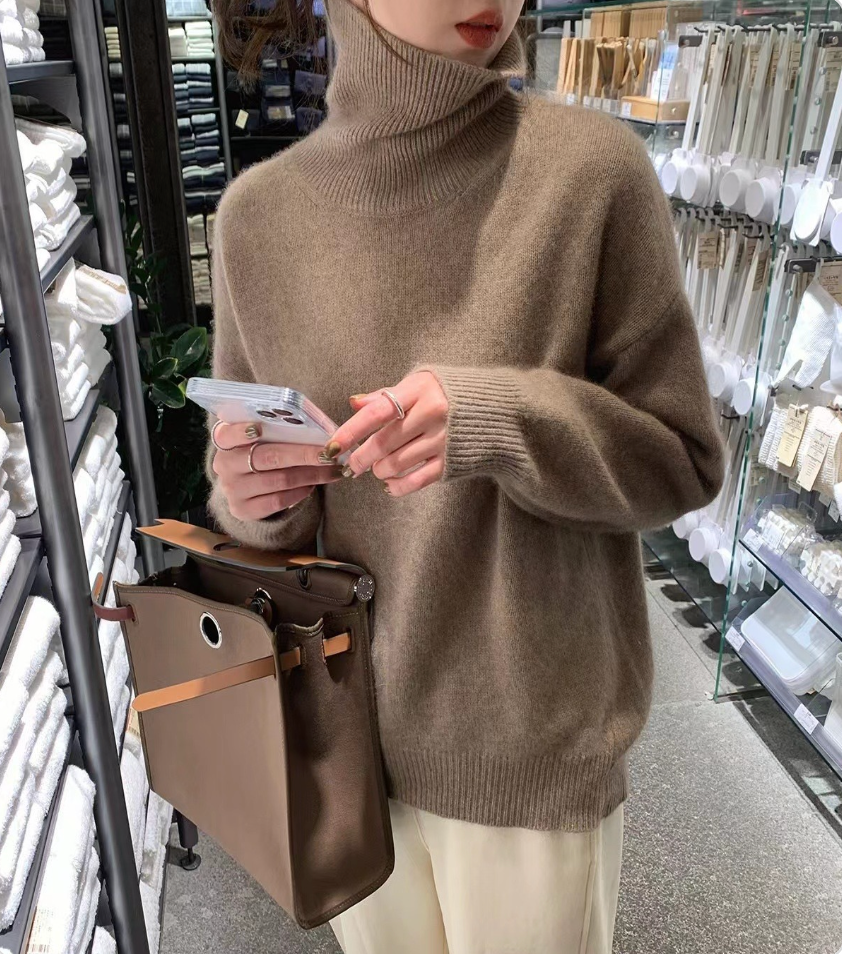 Comfortable, Knitted, Soft Turtleneck Sweater