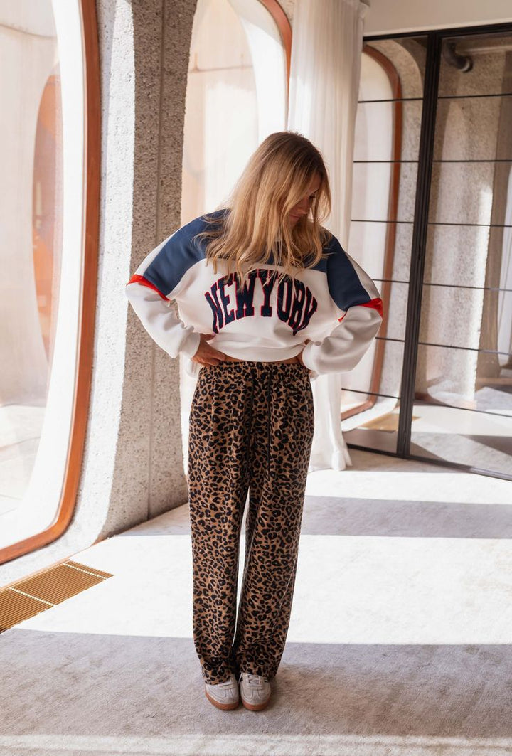 Kallia™ | Leopard Sweatpants