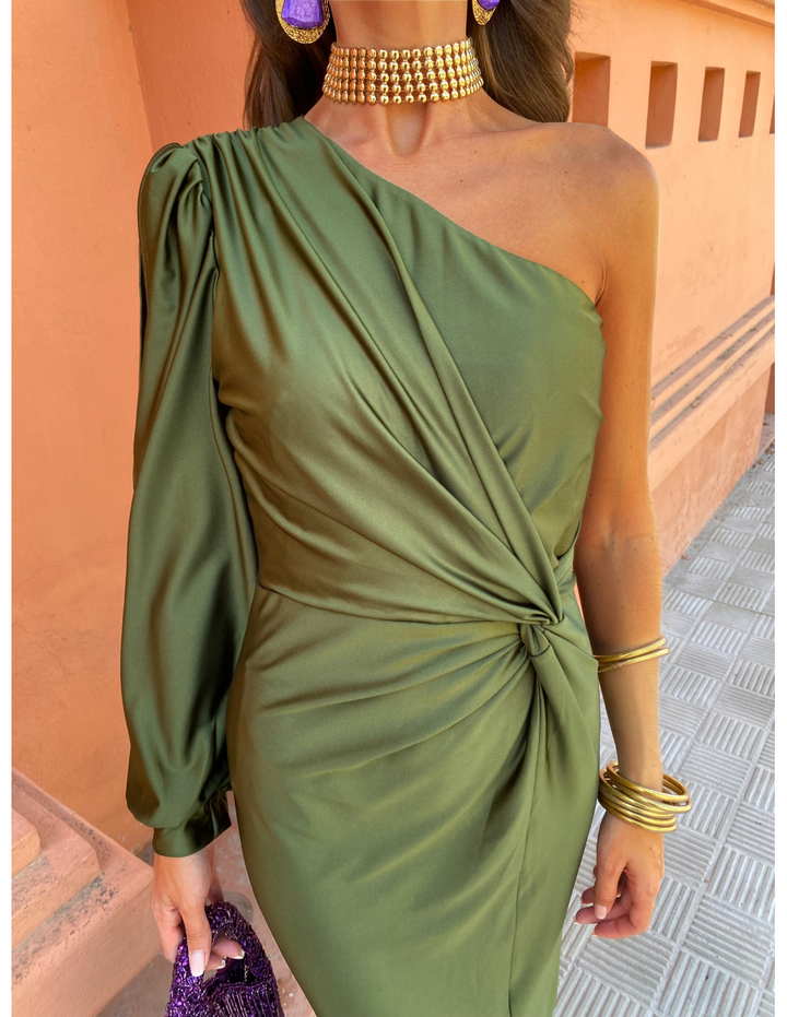 Alaysia™ | Graceful Flowing Gown